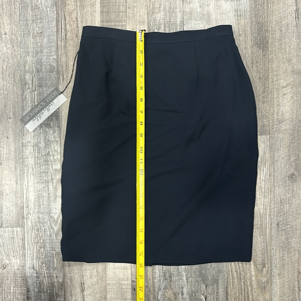Petite Sophisticate Navy Blue Suit - Picture 6 of 7